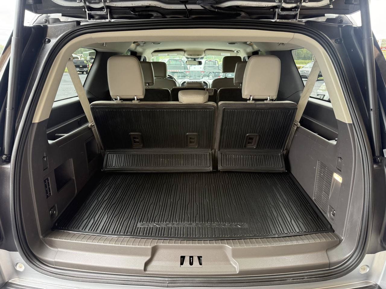 Used 2021 Ford Expedition Max XLT AWD/4WD image 12