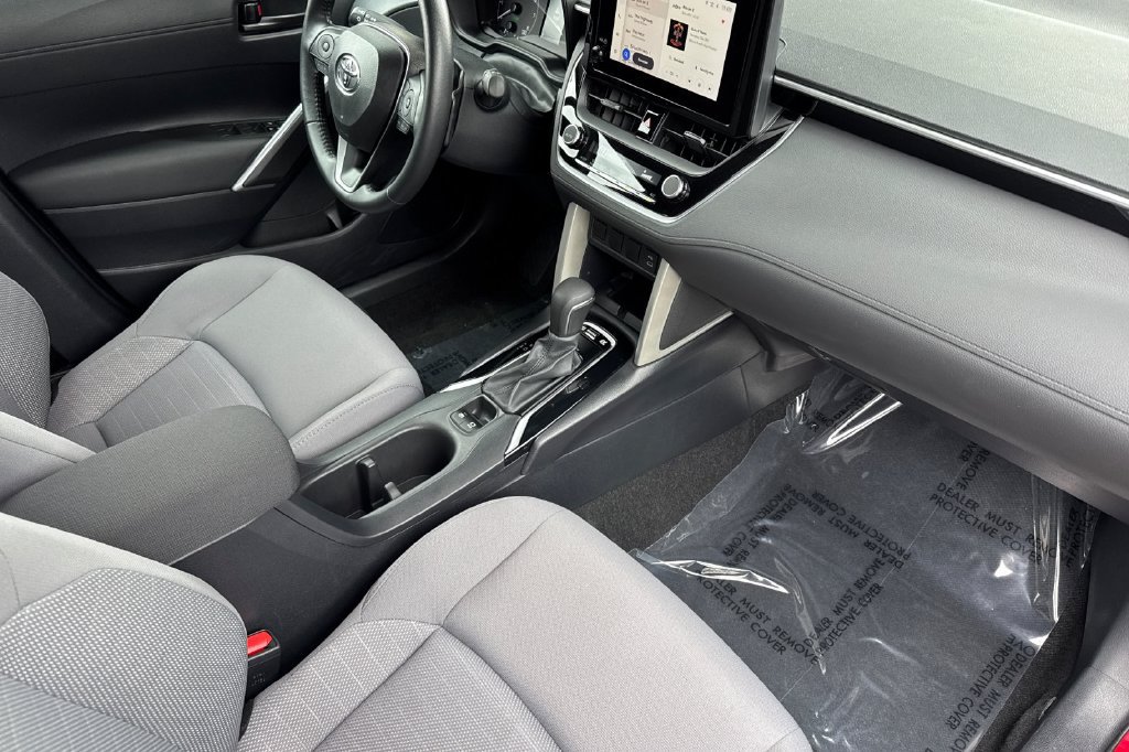 Certified 2024 Toyota Corolla Cross AWD Hybrid image 15