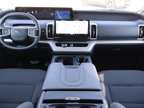 Certified 2025 Ford Expedition Max Active image 25