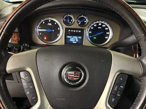 Used 2014 Cadillac Escalade ESV Platinum image 16