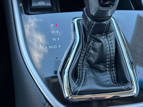 Used 2022 Subaru Outback Premium image 27