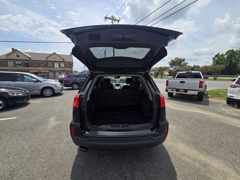 Used 2017 GMC Terrain SLE FWD image 23