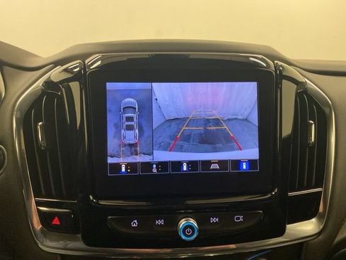 Used 2023 Chevrolet Traverse RS AWD/4WD image 12