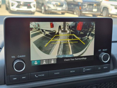 Used 2025 Honda CR-V LX image 19