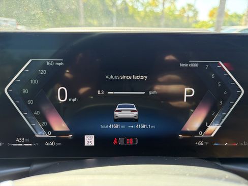 Certified 2023 BMW 330i xDrive Sedan w/ Premium Package AWD/4WD image 22