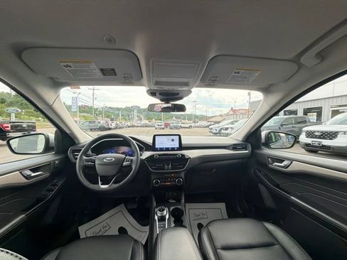 Used 2022 Ford Escape SEL w/ Technology Package AWD/4WD image 25