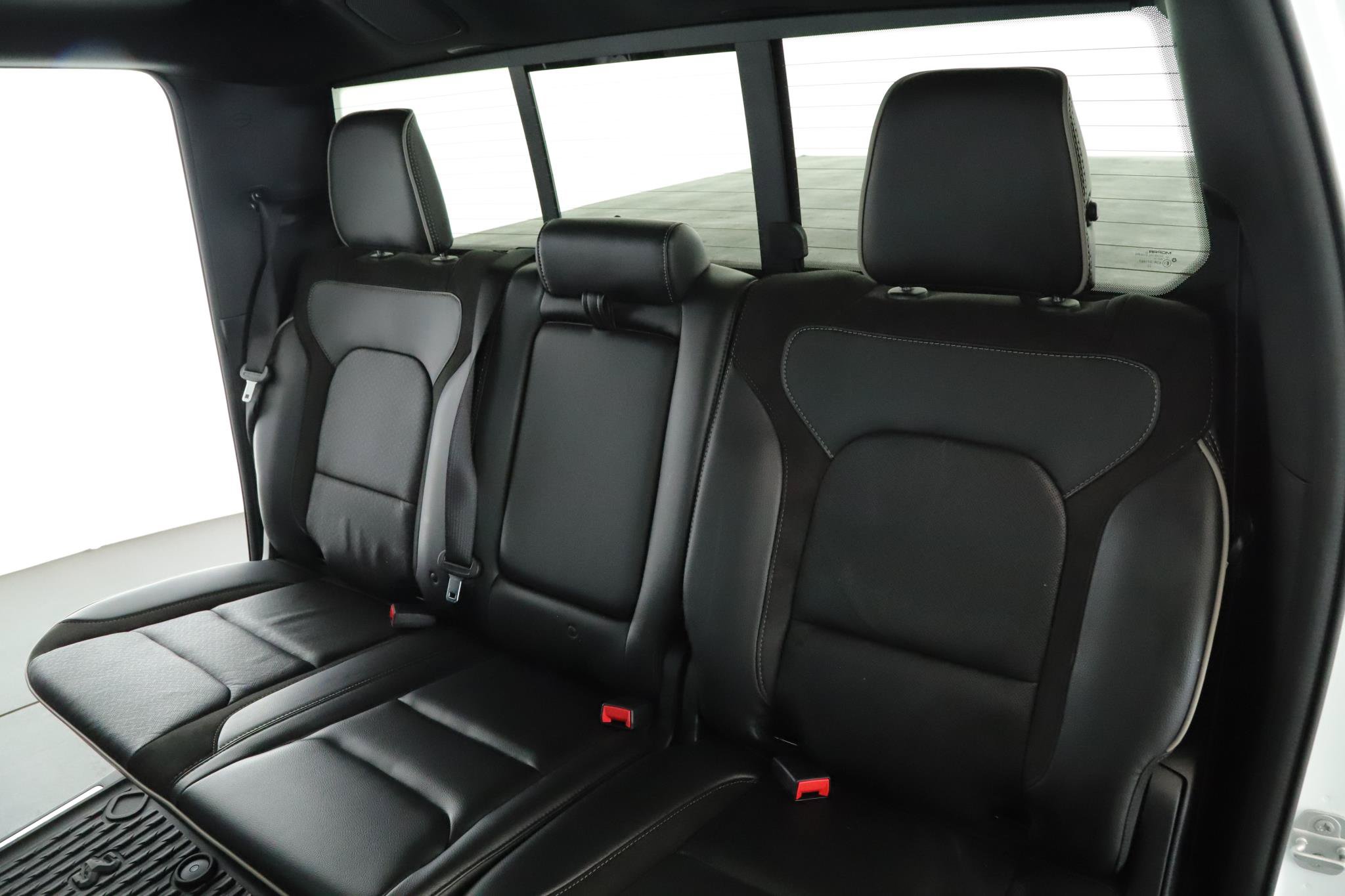 Used 2022 RAM 1500 Laramie AWD/4WD image 5