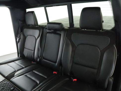 Used 2022 RAM 1500 Laramie AWD/4WD image 5