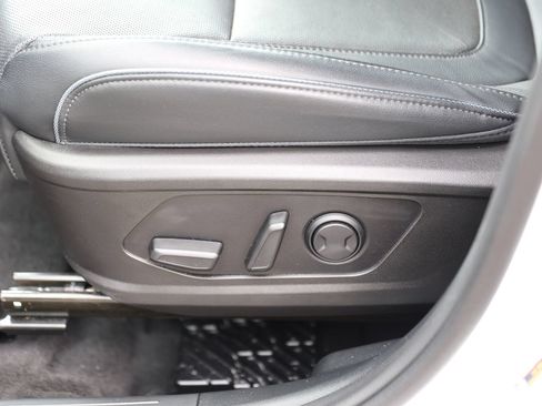 Certified 2023 Hyundai Tucson Limited w/ Cargo Package AWD/4WD image 19
