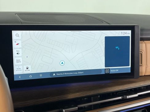 Used 2024 Hyundai Santa Fe Limited image 17