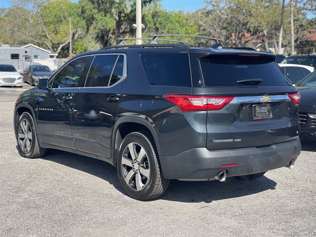 Used 2020 Chevrolet Traverse LT w/ LT Premium Package AWD/4WD image 22