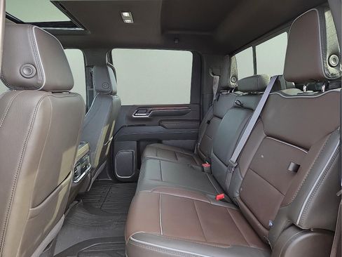 Used 2024 GMC Sierra 2500 Denali w/ Denali Reserve Package image 10