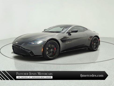 Used 2021 Aston Martin V8 Vantage Coupe RWD image 1