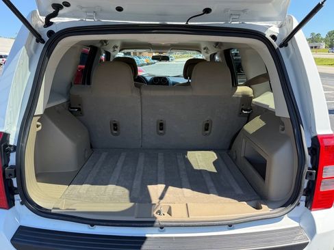 Used 2014 Jeep Patriot Sport AWD/4WD image 15