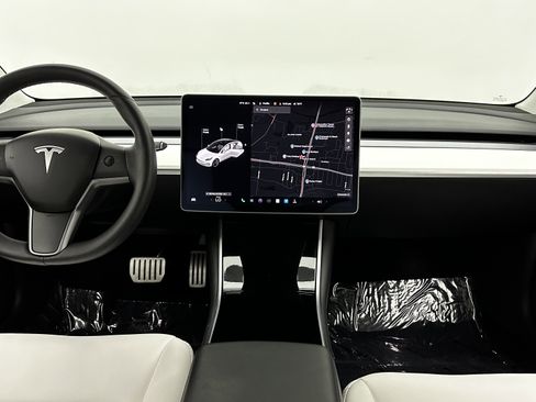 Used 2020 Tesla Model 3 Performance image 28
