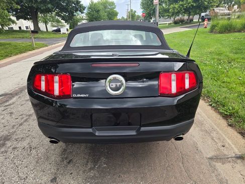 Used 2010 Ford Mustang GT Premium RWD image 12