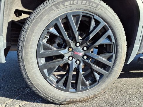 Used 2023 GMC Sierra 1500 SLT w/ SLT Premium Package AWD/4WD image 39