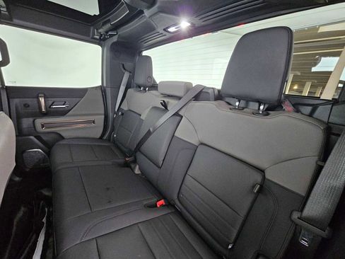 Used 2025 GMC Hummer EV 3X w/ Extreme Off-Road Package image 18