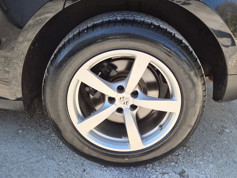 Used 2020 Porsche Macan image 9