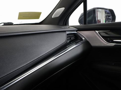 Used 2021 Cadillac XT5 Premium Luxury image 7