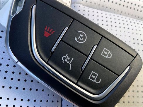 New 2026 Cadillac Lyriq Premium Sport image 37