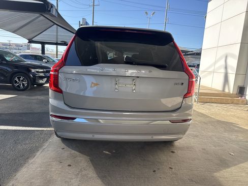 Used 2023 Volvo XC90 B5 Plus w/ Protection Package Premier image 6