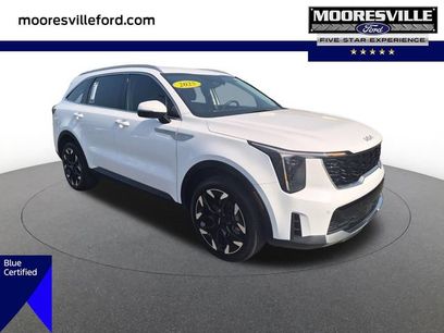Used 2025 Kia Sorento EX