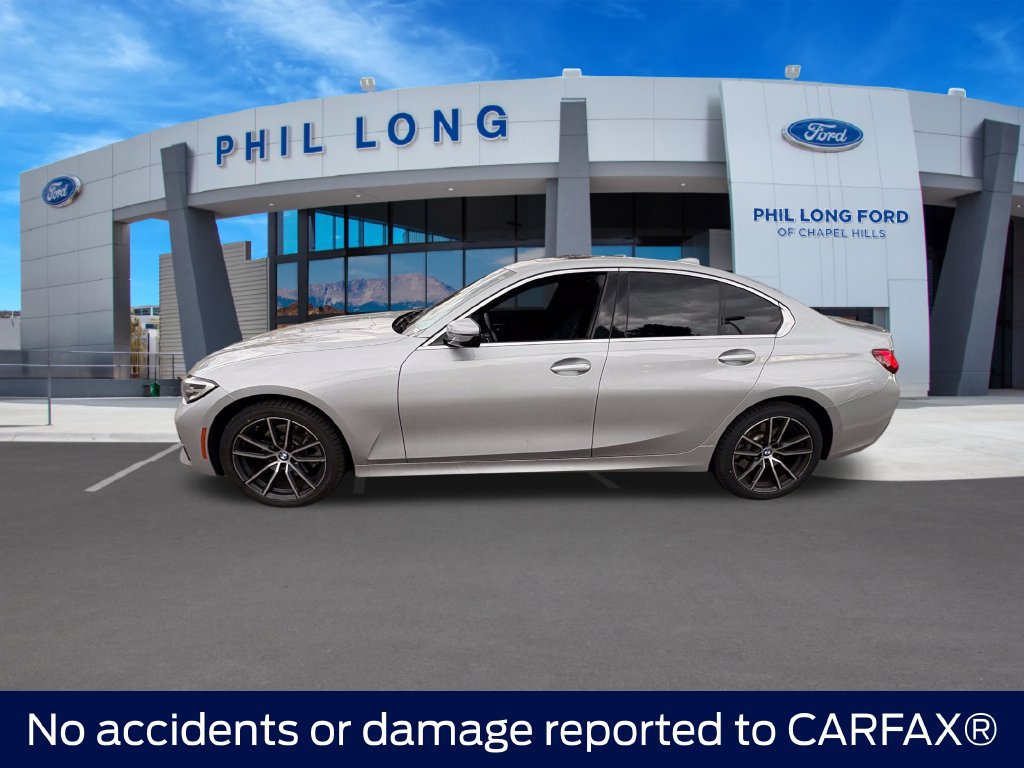Used 2019 BMW 330i xDrive Sedan w/ Driving Assistance Package AWD/4WD image 3