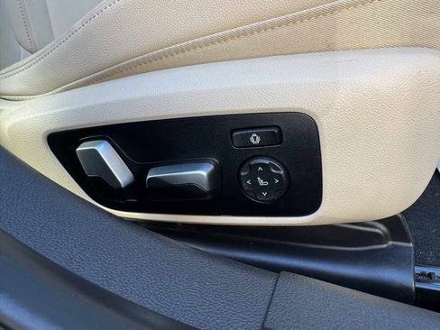 Used 2020 BMW 330i xDrive Sedan w/ Convenience Package AWD/4WD image 32