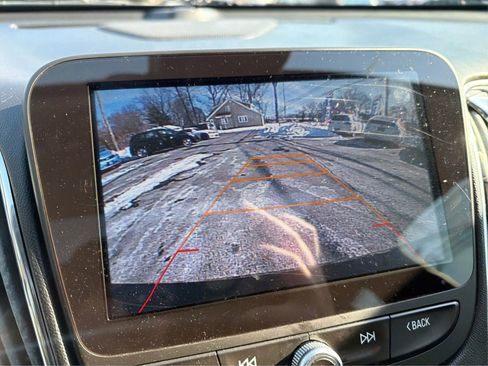 Used 2017 Chevrolet Malibu LT w/ Leather Package image 29