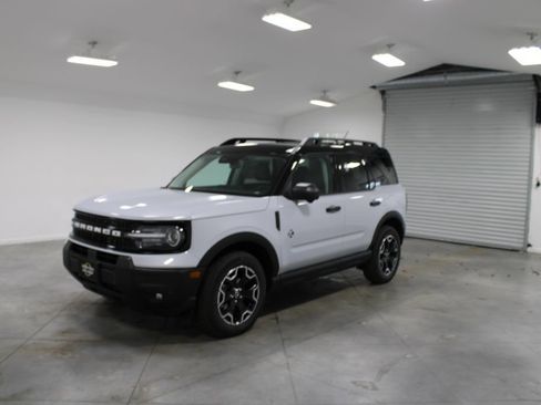 New 2026 Ford Bronco Sport Outer Banks AWD/4WD image 3