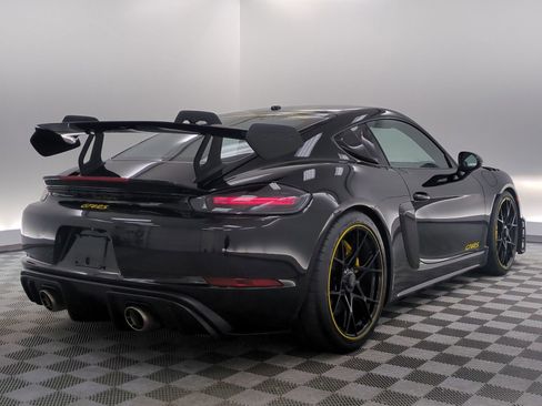 Certified 2025 Porsche 718 Cayman GT4 RS RWD image 9