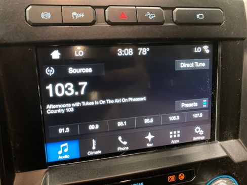 Used 2017 Ford F250 Lariat w/ Lariat Value Package AWD/4WD image 30