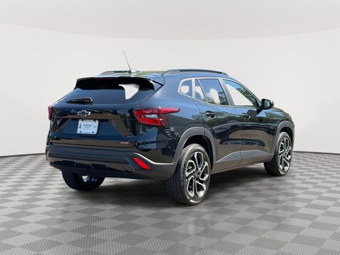 Used 2024 Chevrolet Trax RS w/ Driver Confidence Package FWD image 5