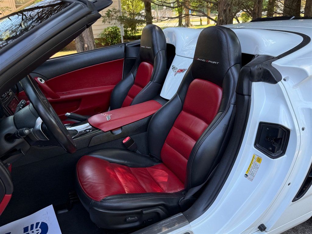 Used 2010 Chevrolet Corvette Grand Sport w/ Preferred Equipment Group RWD image 53