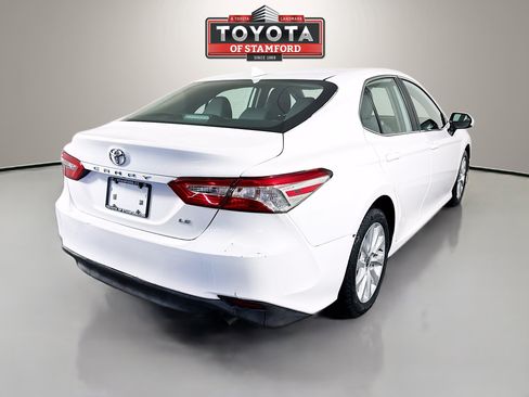 Used 2020 Toyota Camry LE FWD image 7