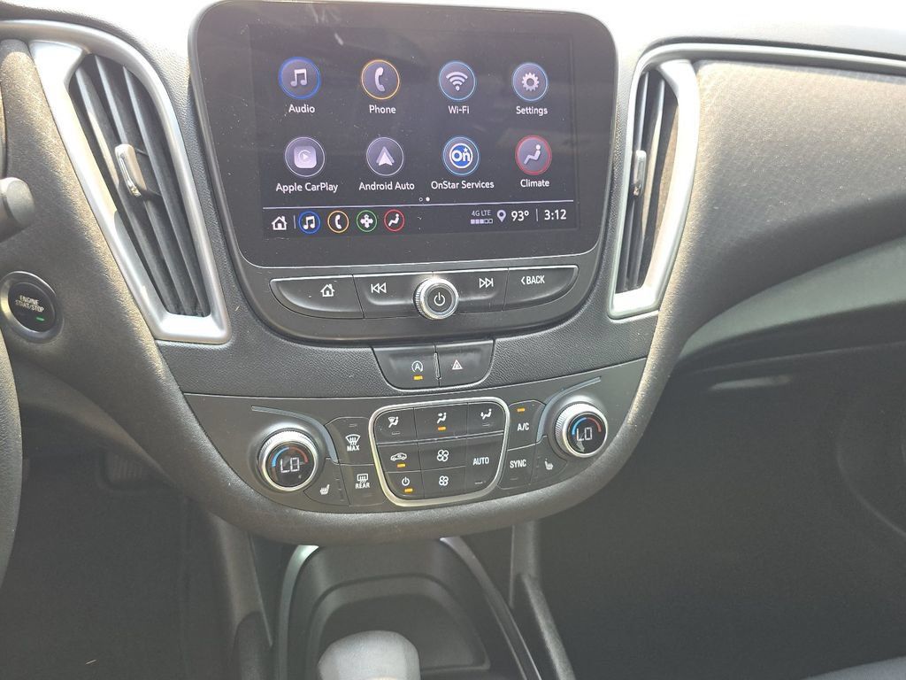 Used 2022 Chevrolet Malibu LT FWD image 29