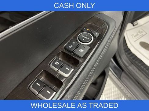 Used 2017 Kia Sorento LX image 28