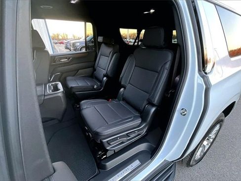 New 2026 GMC Yukon XL Denali image 10