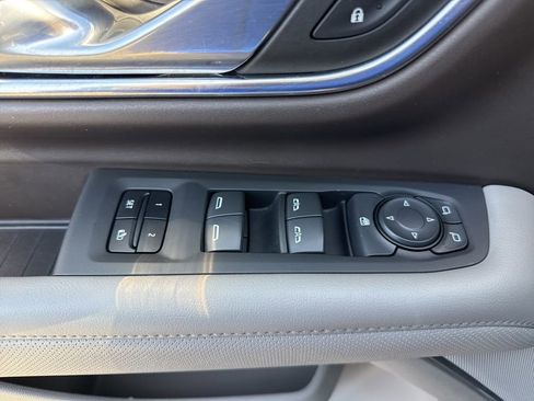 Used 2023 GMC Yukon SLT w/ Max Trailering Package image 30