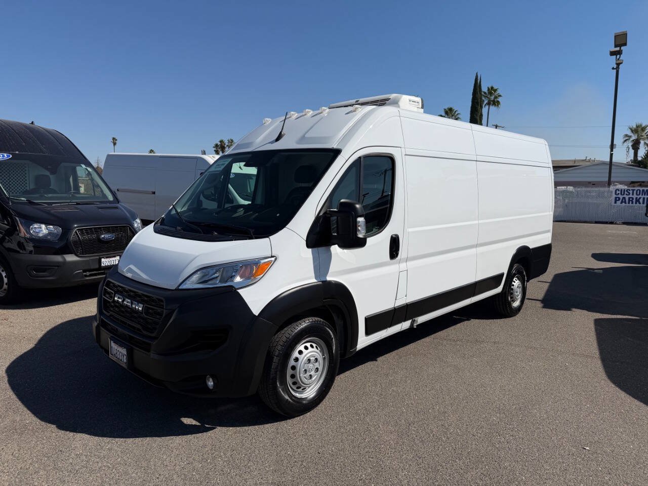 Used 2025 RAM ProMaster 3500 w/ Convenience Group FWD image 4