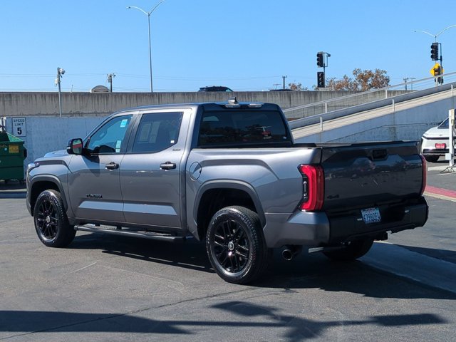 Used 2024 Toyota Tundra Limited AWD/4WD image 11