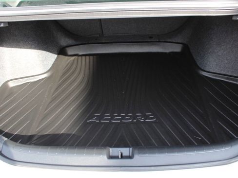 Used 2019 Honda Accord Sport image 17
