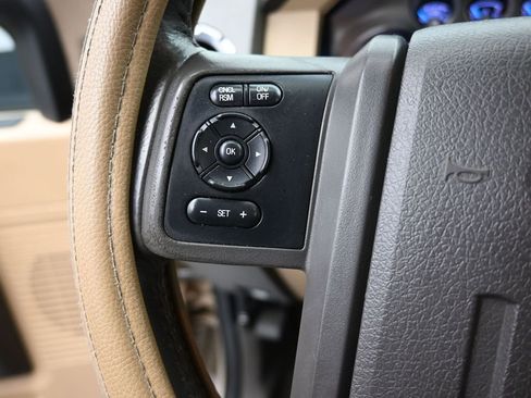 Used 2011 Ford F250 Lariat w/ FX4 Off Road Pkg AWD/4WD image 9