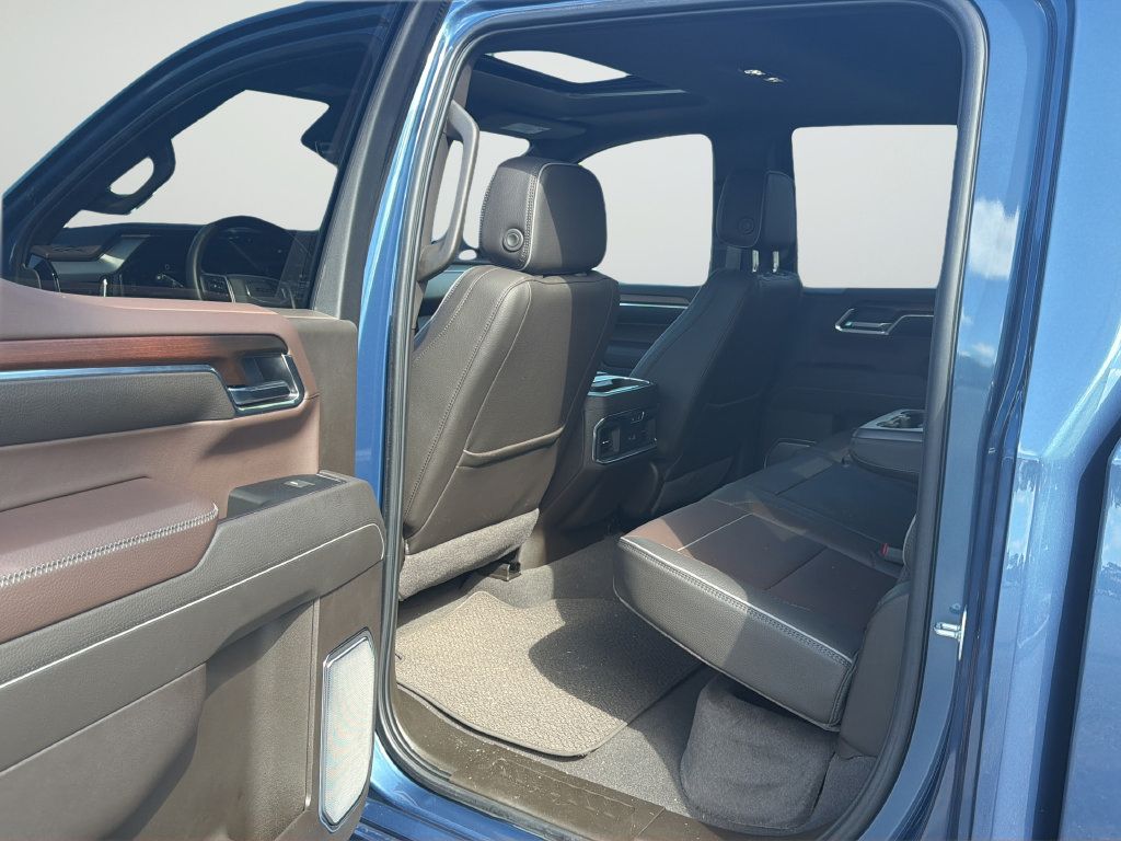 Used 2025 GMC Sierra 1500 Denali w/ Denali Reserve Package AWD/4WD image 28
