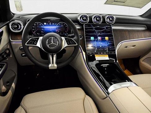 Used 2026 Mercedes-Benz GLC 300 4MATIC image 8