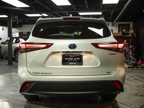 Used 2023 Toyota Highlander Bronze Edition image 6