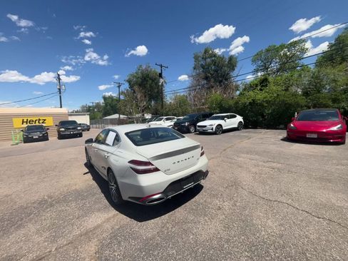 Used 2025 Genesis G70 2.5T AWD/4WD image 16