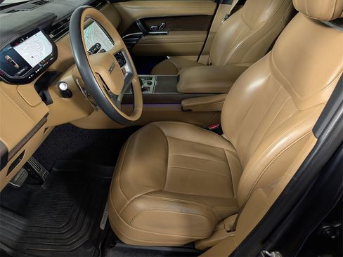 Used 2023 Land Rover Range Rover Long Wheelbase Autobiography image 21