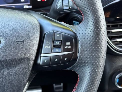 Used 2023 Ford Escape ST-Line image 31